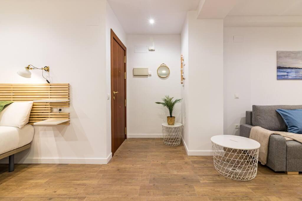 Malagueta Apartments Malaga Zewnętrze zdjęcie