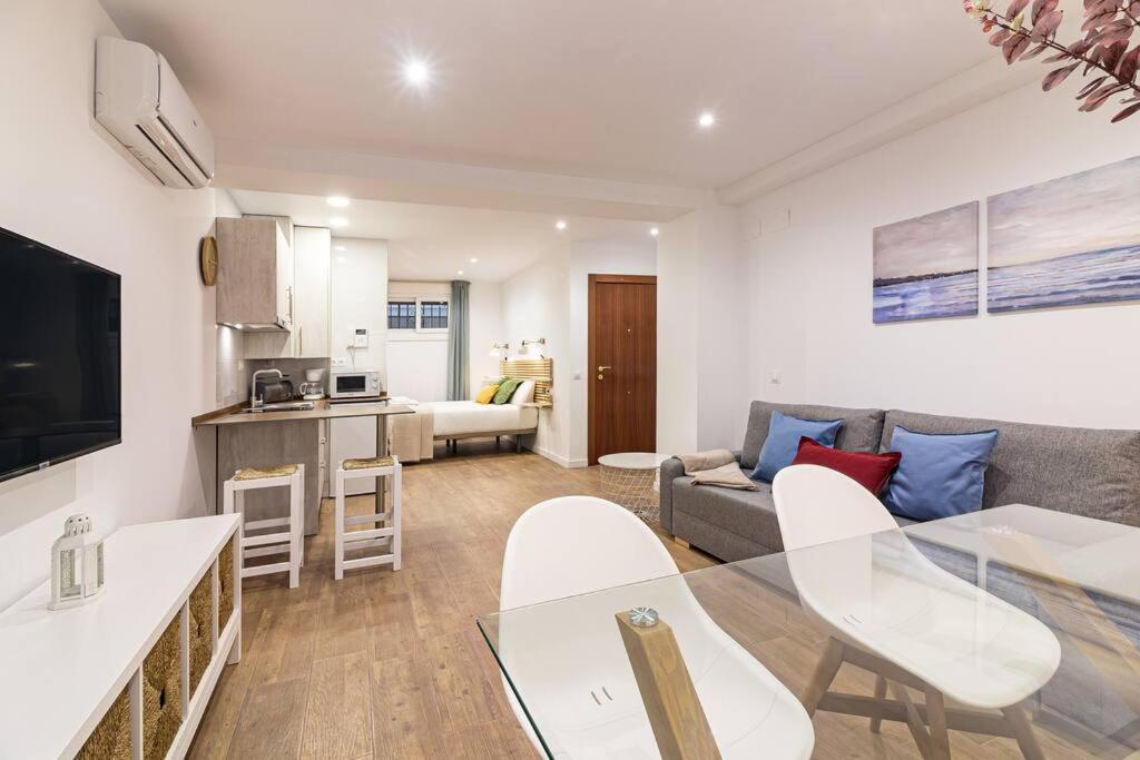 Malagueta Apartments Malaga Zewnętrze zdjęcie